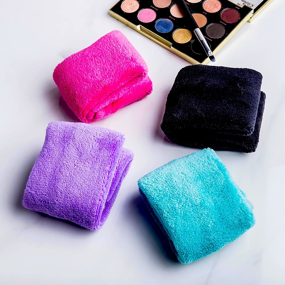 4 Makeup Remover Cloths